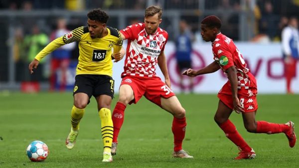 Soi kèo nhà cái Mainz vs Dortmund. Nhận định, dự đoán bóng đá Bundesliga (21h30, 6/3)