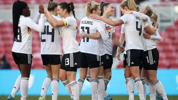 Soi kèo nhà cái Nữ Đức vs Tây Ban Nha. Nhận định, dự đoán bóng đá nữ EURO 2022 (2h00, 13/7)