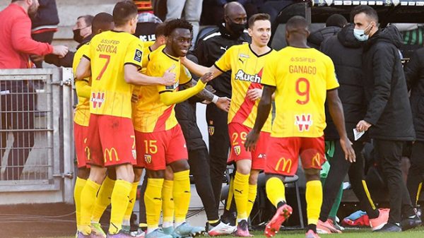Soi kèo nhà cái Lens vs Montpellier. Nhận định, dự đoán bóng đá Ligue 1 (2h00, 16/10)