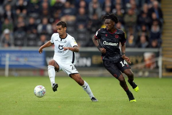 Nhận định, soi kèo Reading vs Swansea, 00h15 ngày 28/12