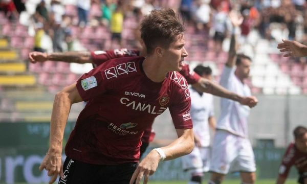 Nhận định, soi kèo Reggina vs Bari, 02h30 ngày 18/12