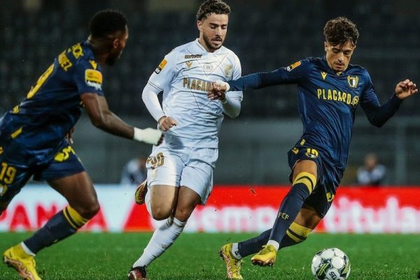 Nhận định, soi kèo Famalicao vs Vitoria SC, 02h15 ngày 15/04