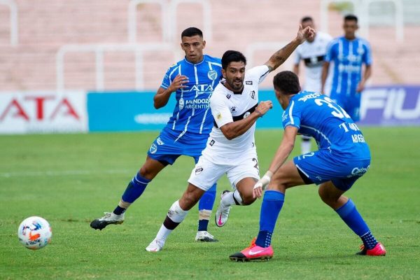 Nhận định, soi kèo Godoy Cruz vs Platense, 01h30 ngày 6/7